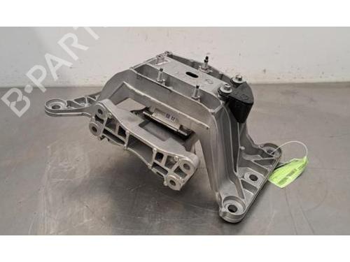 Używane Wspornik / Uchwyt MAZDA CX-60 (KH_) 3.3 e-SKYACTIV-D MHEV (200 hp) 30714332