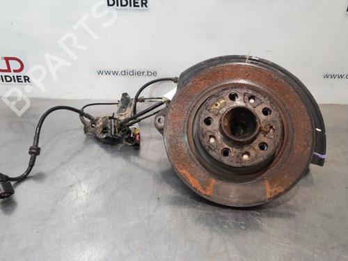 Used Right rear steering knuckle JEEP COMPASS (MP, M6, MV, M7) 1.4 MultiAir (140 hp) 21673049