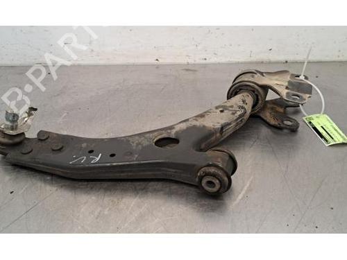 Used Right front suspension arm VOLVO V40 Hatchback (525) D2 (120 hp) 24157229