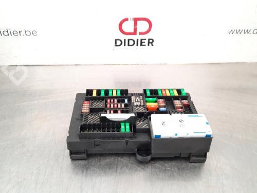 fuse-box-bmw-5-g30-f90-520-d-6837091-61146837091-2016-10897658 main image