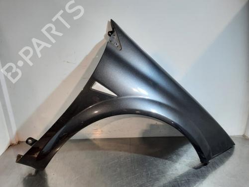 Aleta delantera derecha RENAULT MEGANE II Saloon (LM0/1_) 1.9 dCi (LM0G, LM1G, LM2C) 8200011077
