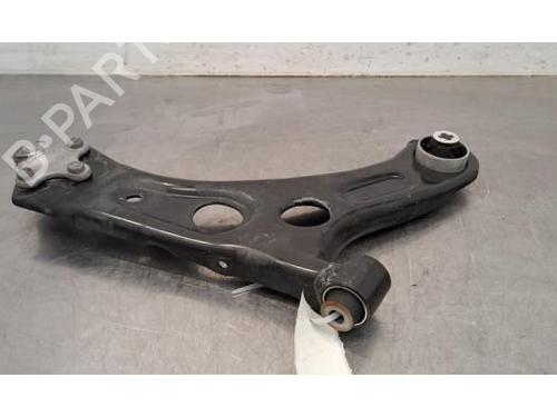 Used Right front suspension arm PEUGEOT 208 II (UB_, UP_, UW_, UJ_) e-208 (136 hp) 29170186