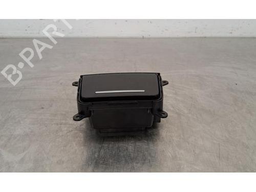 Used Cup/Object holder AUDI A5 Sportback (F5A, F5F) 40 TDI (190 hp) 27288925