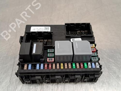 Used Fuse box LAND ROVER DEFENDER Station Wagon (L663) P300 Si4 4x4 (300 hp) 23608342