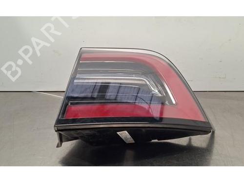 Højre baglygte TESLA MODEL Y (5YJY) Long Range All-wheel Drive (514 hp) 31374888