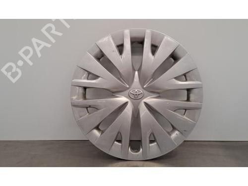 Used Hub cap TOYOTA YARIS (_P21_, _PA1_, _PH1_) 1.5 Hybrid (MXPH10, MXPH11) (116 hp) 30915770