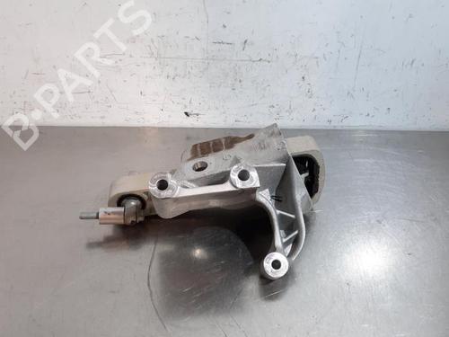 Used Engine mount VOLVO XC60 II (246) D3 (150 hp) 19633189