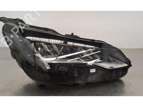 Used Right headlight PEUGEOT 3008 II SUV (MC_, MR_, MJ_, M4_) 1.5 BlueHDi 130 (131 hp) 30046700