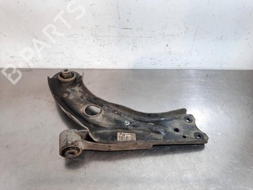 Used Left front suspension arm PEUGEOT 308 II (LB_, LP_, LW_, LH_, L3_) 1.2 THP 130 (131 hp) 15793450