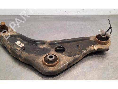 Used Right front suspension arm NISSAN QASHQAI II SUV (J11, J11_) 1.2 DIG-T (115 hp) 23624679