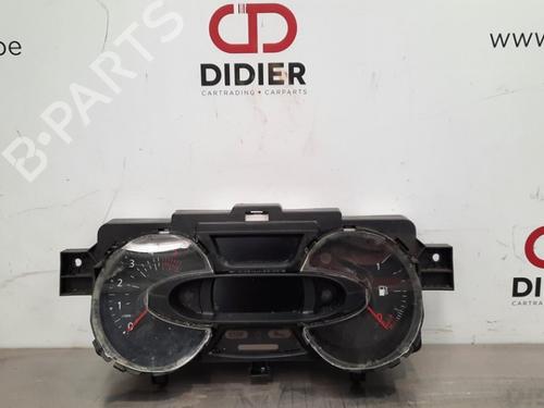 Used Instrument cluster RENAULT TRAFIC III Van (FG_) 2.0 dCi 120 (FGMN) (120 hp) 10896331