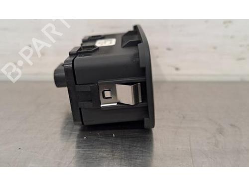 Switch VOLVO V60 II (225) D3 | BP29521969I30 