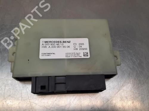 Used Control unit Control unit MERCEDES-BENZ E-CLASS T-Model (S213) E 300 de (213.216) (306 hp) 34198463 34198463