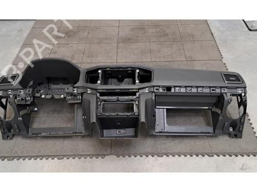 Used Dashboard Dashboard VW AMAROK (2HA, 2HB, S1B, S6B, S7A, S7B, AGD) 3.0 TDI 4motion (258 hp) 34572359 34572359