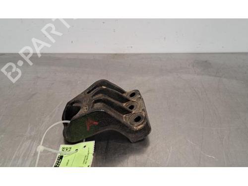 Used Engine mount HYUNDAI i30 (GD) 1.6 CRDi (110 hp) 24991210