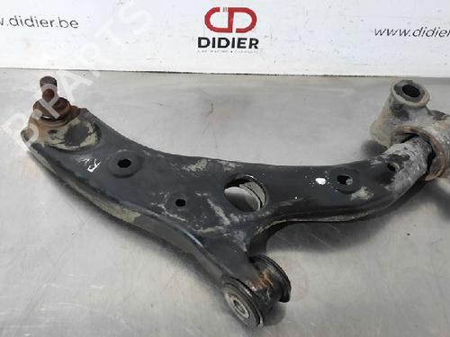 Used Right front suspension arm MAZDA 3 Saloon (BM_, BN_) 1.5 (100 hp) 10885888