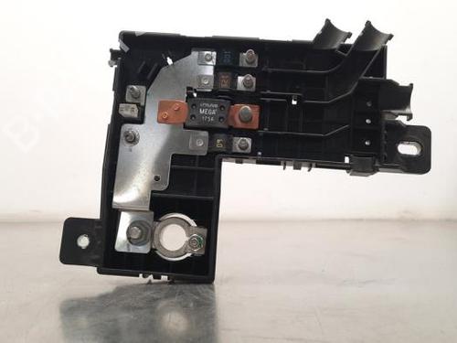 Used Fuse box VOLVO XC60 II (246) B5 Mild-Hybrid AWD (235 hp) 23587870