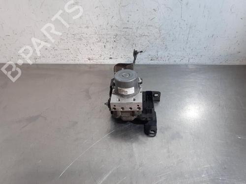 Used ABS pump PEUGEOT 308 SW III (FC_, FJ_, FR_, F4_, FN_) BlueHDi 130 (FCYHZL, FCYHZT) (131 hp) 30924377