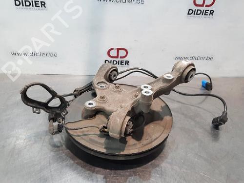 Used Right rear steering knuckle MERCEDES-BENZ GLA-CLASS (X156) GLA 180 (156.942) (122 hp) 10891501