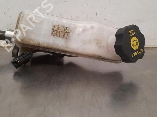 Brake master cylinder KIA SORENTO III (UM) 2.2 CRDi 4WD | BP21674144M77 