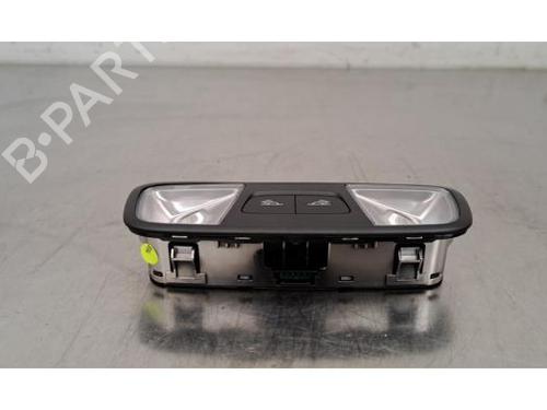 Interior roof light AUDI A3 Limousine (8YS, 8YM) S3 TFSI quattro 8V0947111
