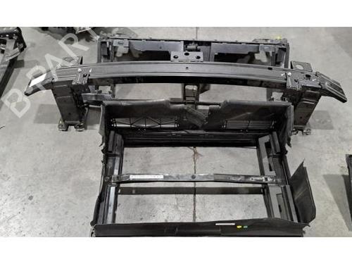 Full front PEUGEOT 308 III (FB_, FH_, FP_, F3_, FM_) PureTech 130 (FPHNSL, FPHNST) | BP29817778S1 