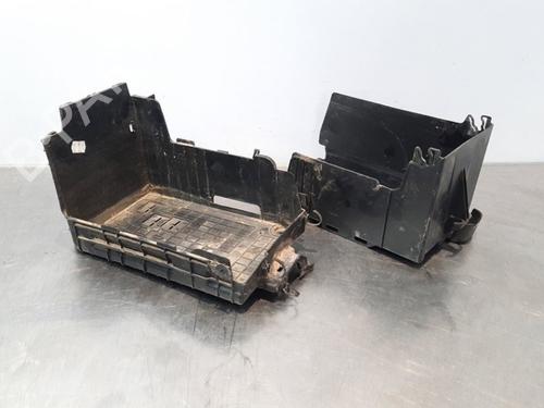 Used Support CITROËN C3 III Van (SX_, SY_) BlueHDi 100 (102 hp) 15027543