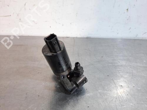 Used Washer pump VOLVO V40 Hatchback (525) D2 (120 hp) 23579128