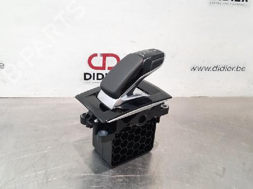 Used Gear lever DS DS 3 / DS 3 CROSSBACK (UR_, UC_, UJ_) E-TENSE (UZZKXZ) (136 hp) 10891830