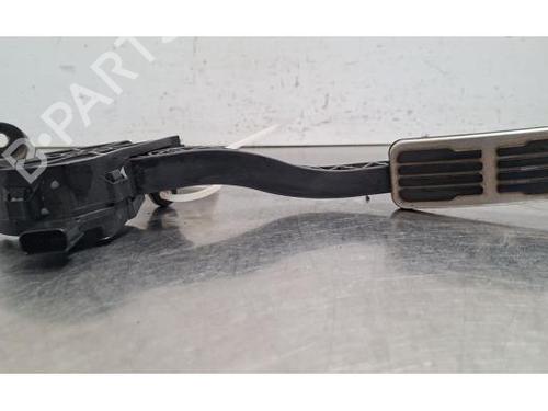 Used Pedal Pedal 36906240 36906240