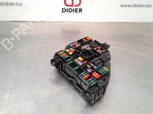 Used Fuse box BMW 5 (F10) 535 d (313 hp) 10897606
