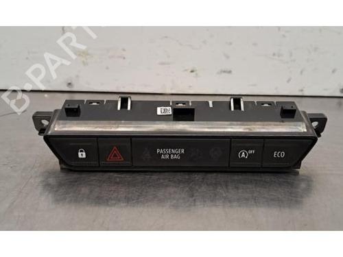 Used Warning switch DACIA JOGGER (RK_) 1.0 TCe 110 (RKMD) (110 hp) 30629465