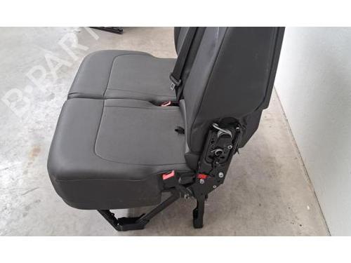 Right front seat MAN TGE Van 2.0 TDI (01V, 03V, 36V, UYB, UYC, UYD) | BP37862074C16 - Image 6
