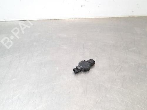 Used Electronic module BMW i3 (I01) Electric (170 hp) 18236890
