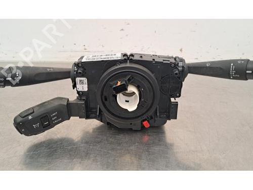 Used Steering column stalk PEUGEOT 2008 II (UD_, US_, UY_, UJ_, UR_, UC_) e-2008 (UKZKXZ) (136 hp) 28966631