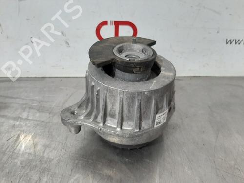 Used Engine mount MERCEDES-BENZ C-CLASS (W205) C 220 BlueTEC / d (205.002, 205.004) (170 hp) 10880638