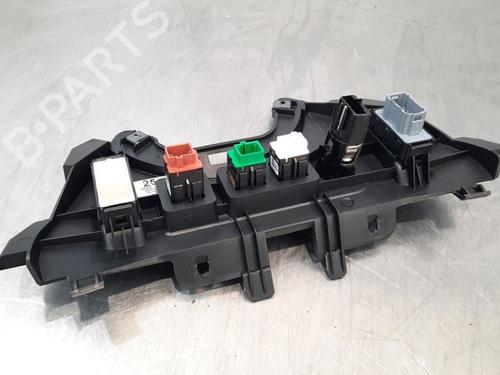 Mittelkonsole PEUGEOT PARTNER Box Body/MPV 1.6 BlueHDi 100 (100 hp) 15293093