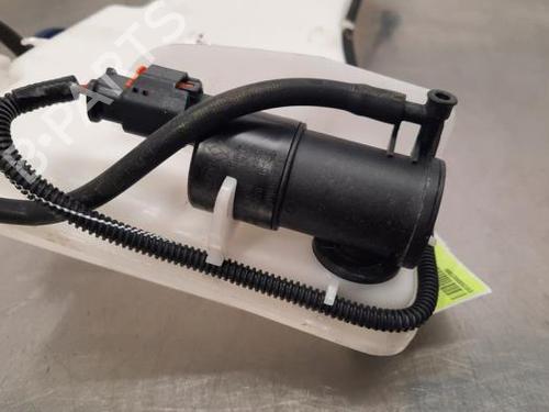 Windscreen washer tank CITROËN C4 III (BA_, BB_, BC_) 1.2 PureTech 130 (BAHNSA, BAHNSB) | BP23640052C113 