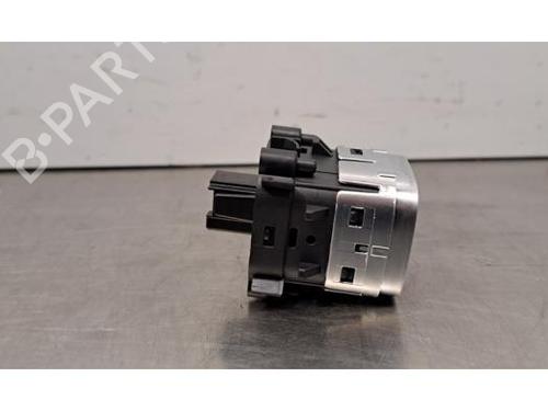 Switch MERCEDES-BENZ GLB (X247) GLB 180 d (247.610) | BP31324293I30 