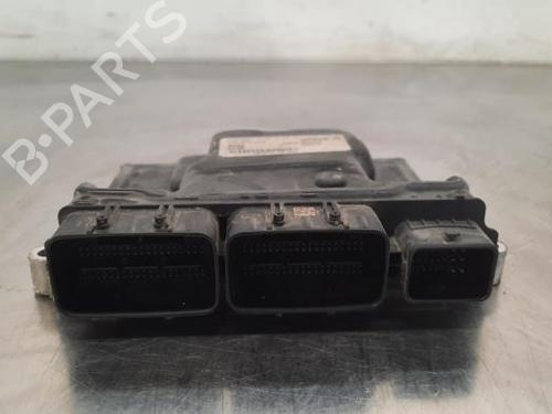 Used Engine control unit (ECU) RENAULT TRAFIC III Van (FG_) 2.0 dCi 120 (FGMN) (120 hp) 23611557