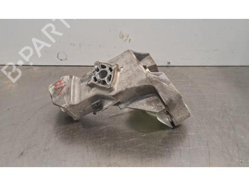 Used Engine mount PORSCHE MACAN (95B) 2.9 GTS (95BBL1) (380 hp) 30892353