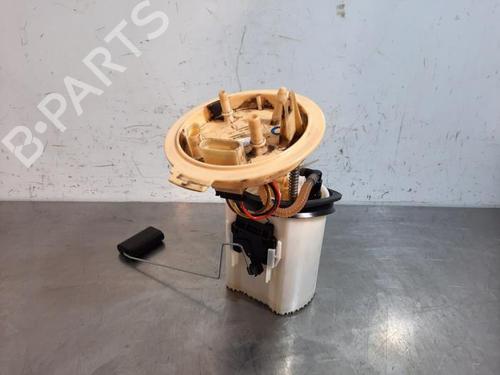 Used Fuel pump AUDI A3 Sportback (8VA, 8VF) 2.0 TDI (150 hp) 23587928