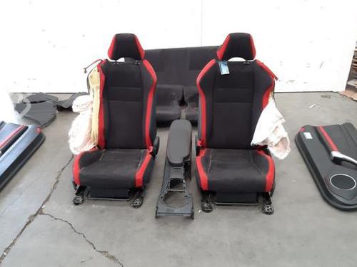 Używane Komplet foteli SUBARU BRZ (ZC6) 2.0 (ZC6) (200 hp) 17593608