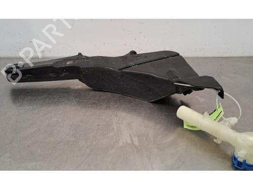 Used Windscreen washer tank PEUGEOT 308 III (FB_, FH_, FP_, F3_, FM_) PureTech 130 (FPHNSL, FPHNST) (131 hp) 27168537
