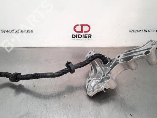 Used Gearbox mount OPEL VIVARO B Bus (X82) 1.6 CDTI (06) (125 hp) 10888988