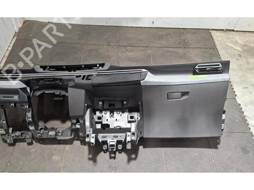 Instrumentbræt PEUGEOT 308 III (FB_, FH_, FP_, F3_, FM_) PureTech 130 (FPHNSL, FPHNST) (131 hp) 29984874