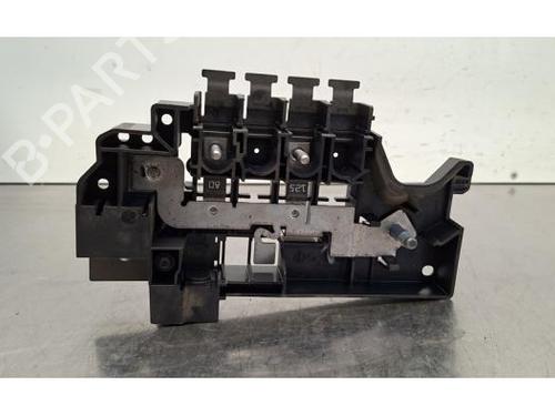 sikringsdase-mercedes-benz-eqa-h243-2021-33031063 main image