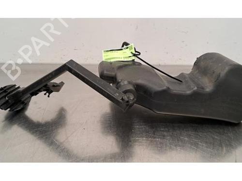 Windscreen washer tank MERCEDES-BENZ C-CLASS (W205) C 200 d (205.011) A2058600860