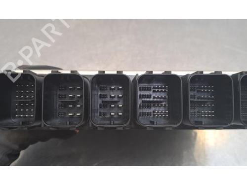 Used Engine control unit (ECU) Engine control unit (ECU) BMW 3 Touring (G21, G81) 320 e Plug-in-Hybrid xDrive (204 hp) 36772758 36772758