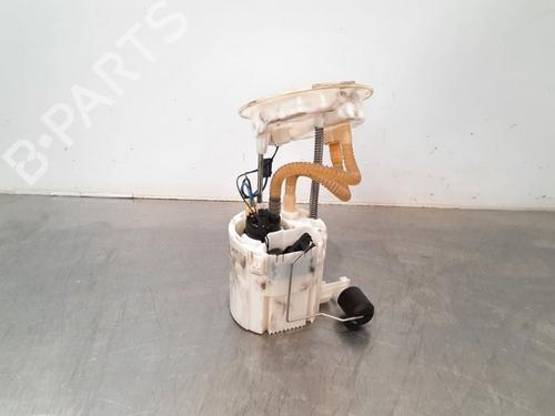 Used Fuel pump BMW 4 Convertible (F33, F83) 420 d (184 hp) 15034328
